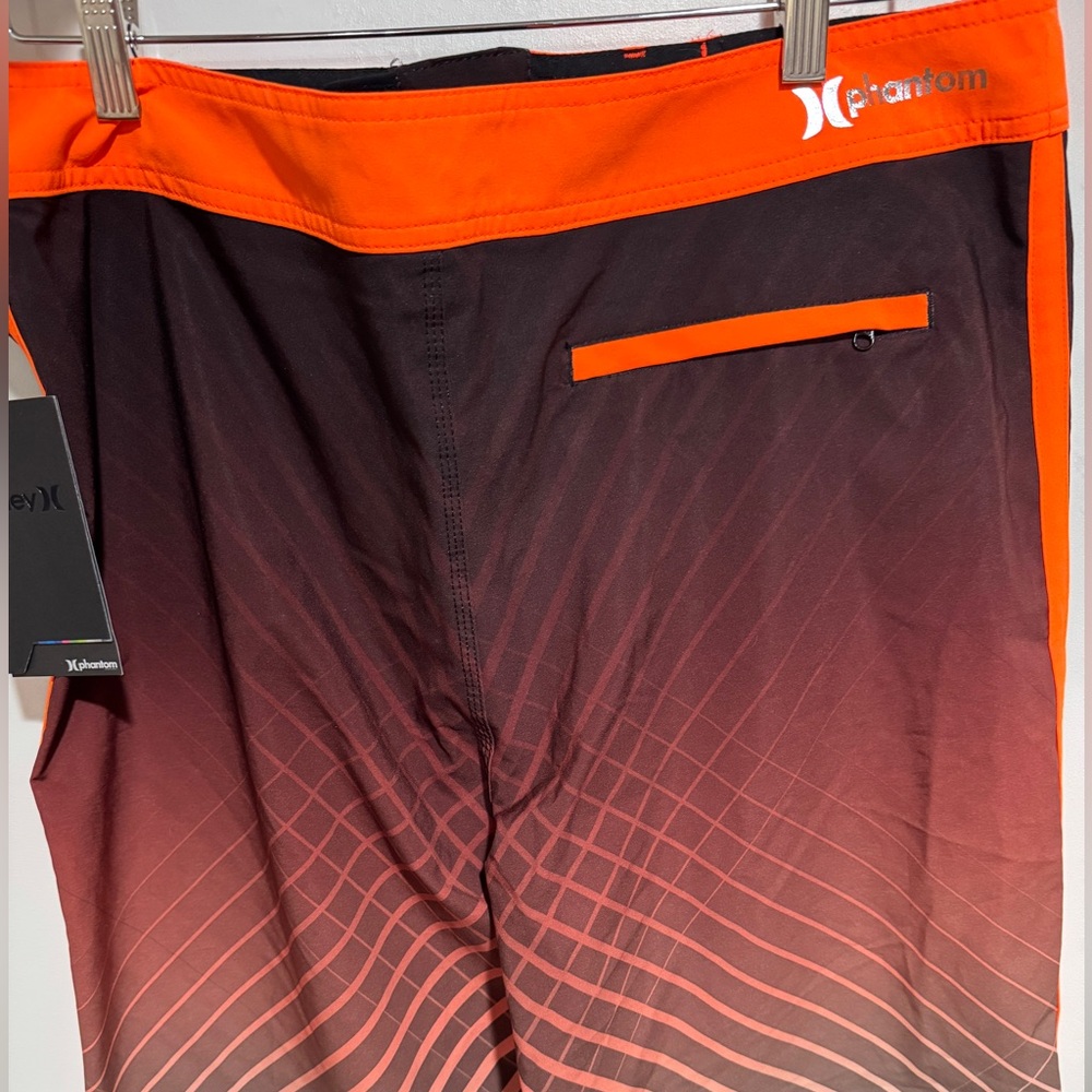 Hurley P30 Crossfire Black and Orange Shorts Size 34